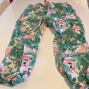 Girls size 5/6 h&m pants